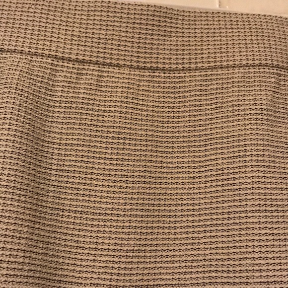 St. John Santana Knit skirt - Picture 2 of 7